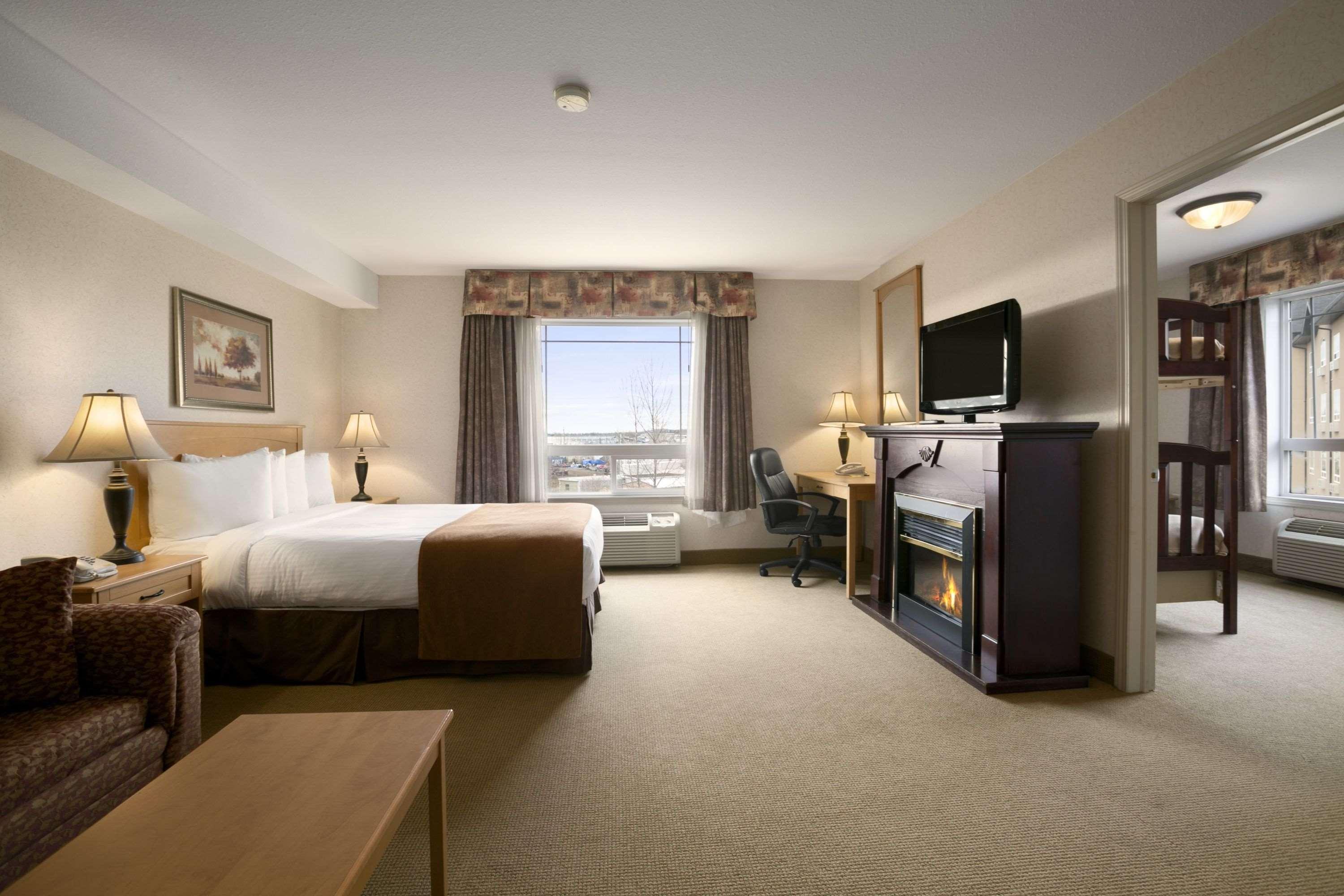 Super 8 By Wyndham Fort Nelson Bc Eksteriør bilde